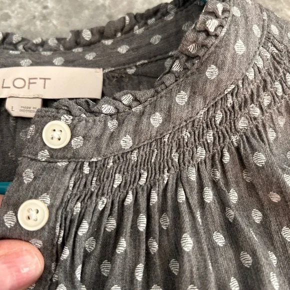 Loft; grey with dots, button front long sleeve blouse, Size Large - Picture 5 of 6